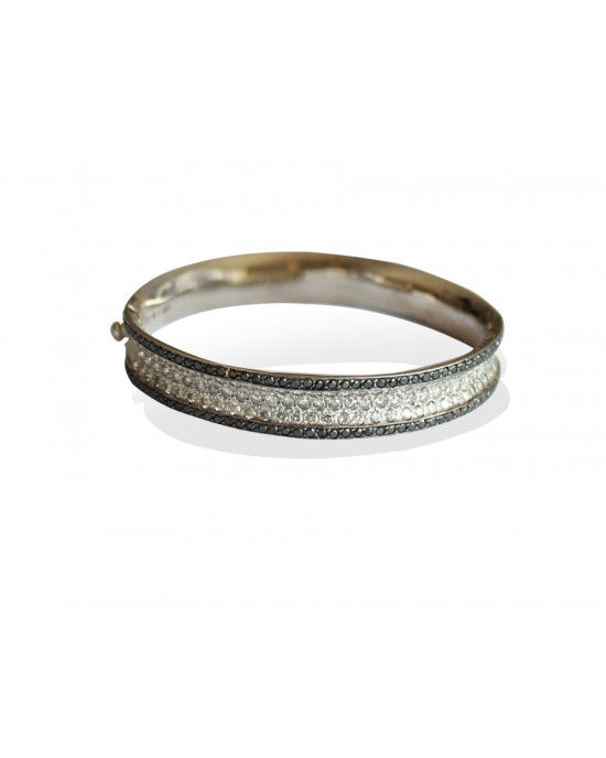 Diamond Bangle in 14k White Gold Diamond Bangle in 14k White Gold
