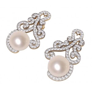 Alluring Pearl & Diamond designer Earrings