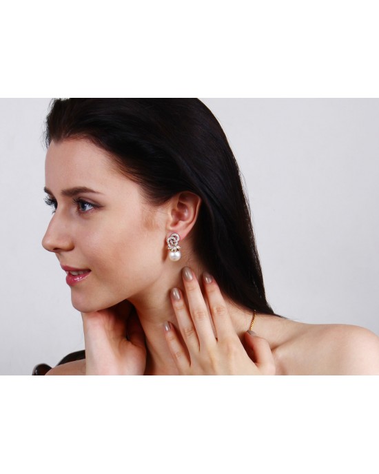 Aakansha Pearl Diamond Earring Aakansha Pearl Diamond Earring