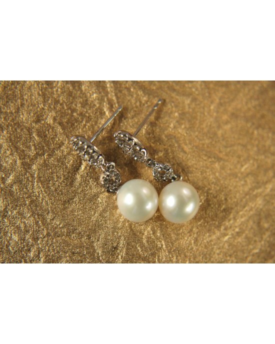 Diamond Earring with Pearl Diamond Earring with Pearl