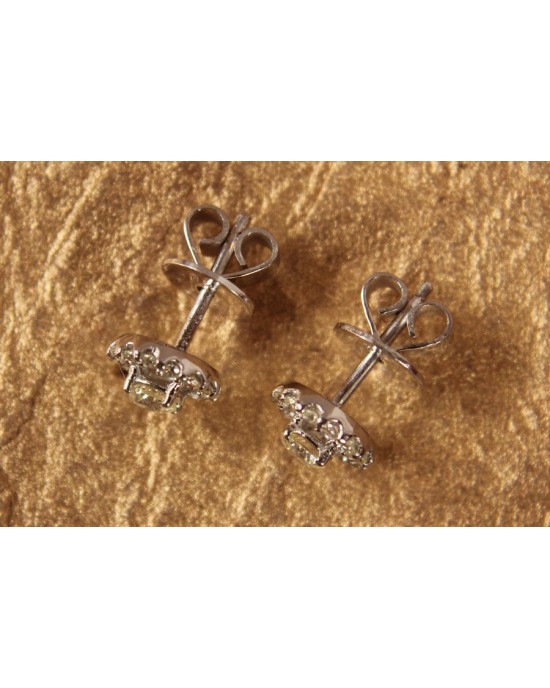Diamond Cluster Earrings in White Gold Diamond Cluster Earrings in White Gold