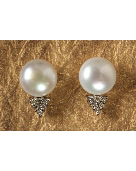 Pearl & Diamond Earring Studs Pearl & Diamond Earring Studs