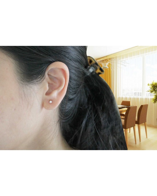 Single diamond Earstuds Single diamond Earstuds