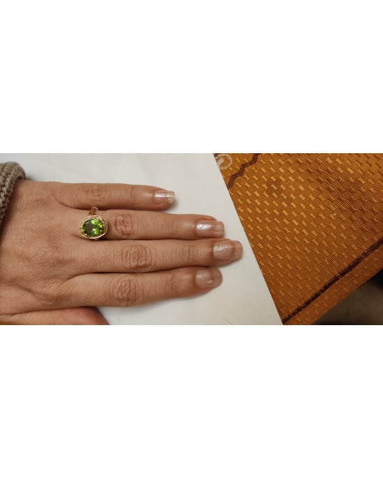 Peridot Ring in Gold Peridot Ring in Gold